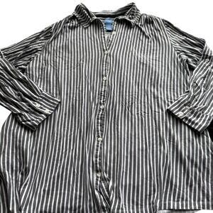 Simply Vera Wang Long Sleeve T-Shirt Striped Women's Size XL Collared Pocket Top